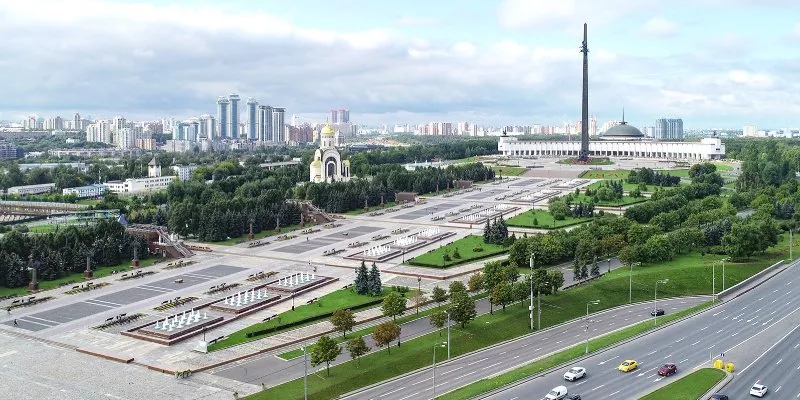 Прогулки и пикники: где встретить лето в Москве в 2025 году