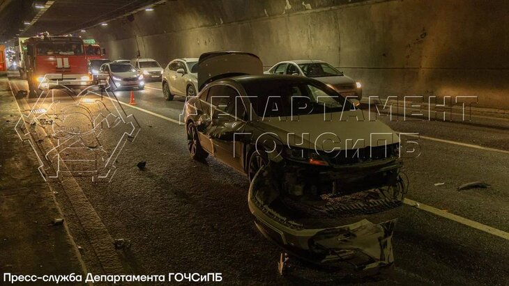 Автомобиль загорелся в Лефортовском тоннеле в Москве