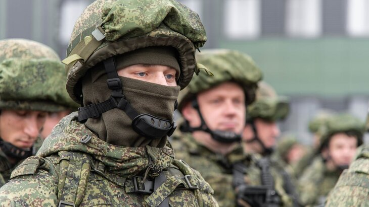 Зарплаты российских военнослужащих могут вырасти в 2025 году