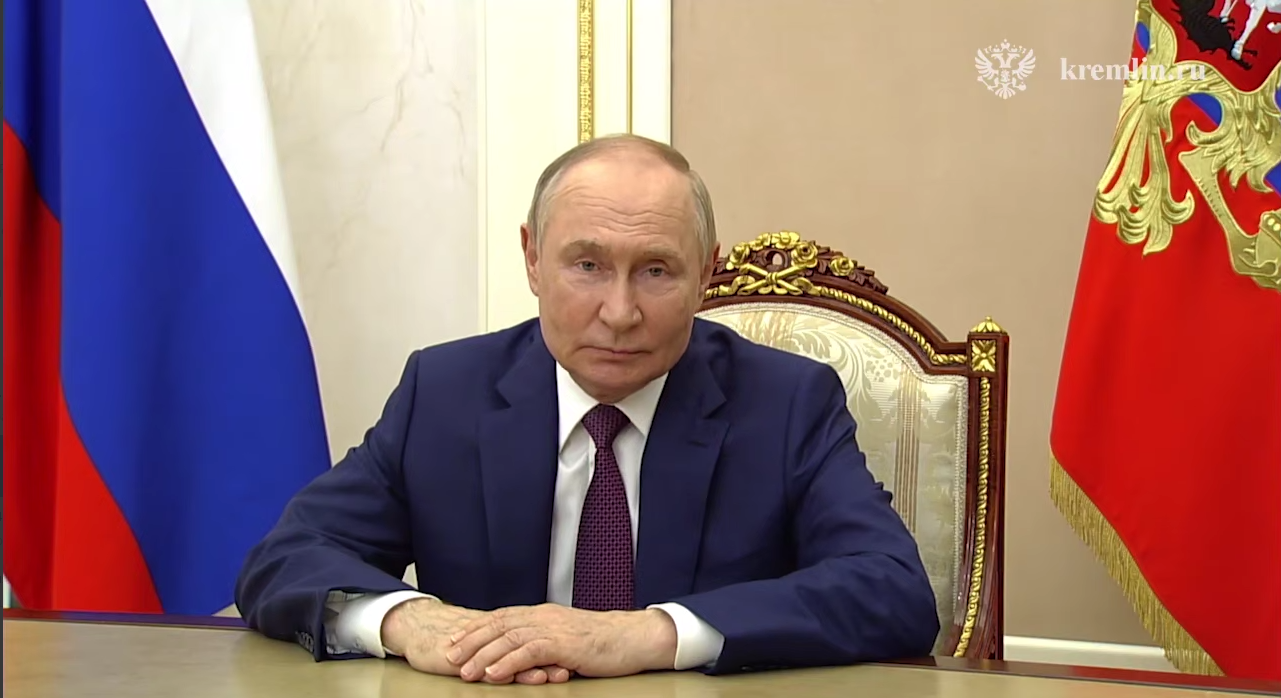 Владимир Путин поздравил российских моряков с профессиональным праздником