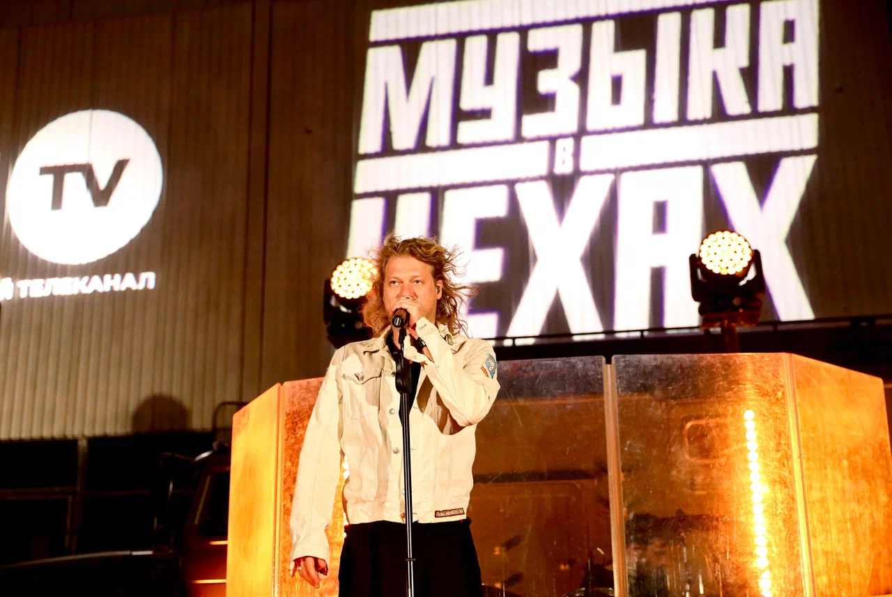 В Орле прошел патриотический концерт «Музыка в цехах» для работников оборонного завода