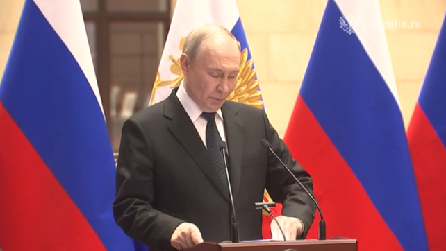 Владимир Путин наградил военнослужащих, участвовавших в освобождении Северса