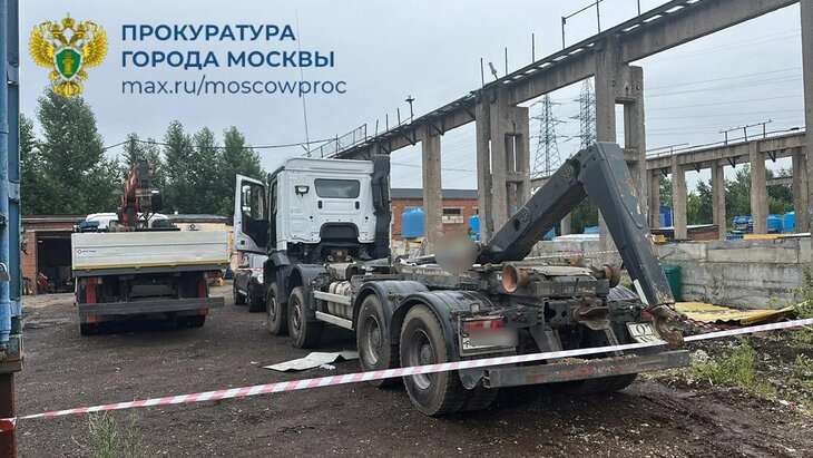 В Зеленограде рабочий погиб при ремонте погрузчика