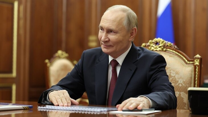 Путин поздравил российских гимнасток с победой на чемпионате мира