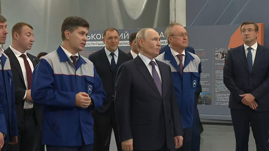 Путин назвал газомоторное топливо наиболее перспективным для России