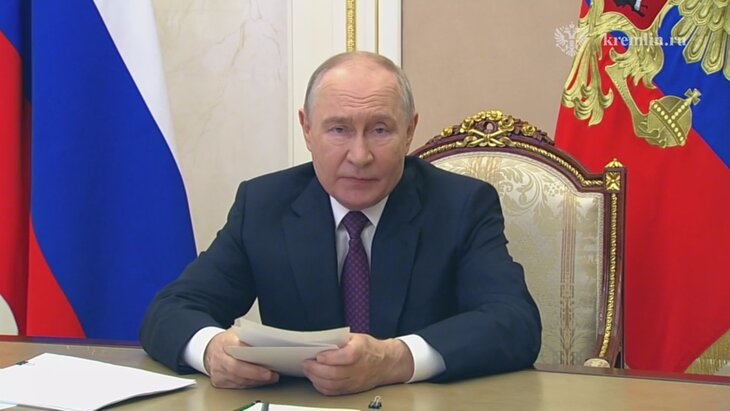 Путин заявил, что родительская любовь заключается в воспитании